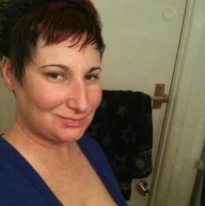 Meet your Posher, Lara